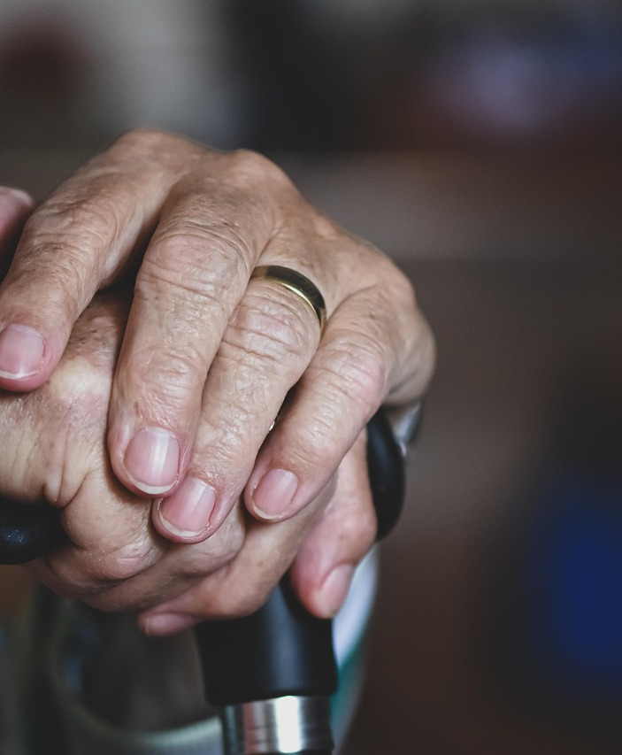 home health nurse caring for senior
